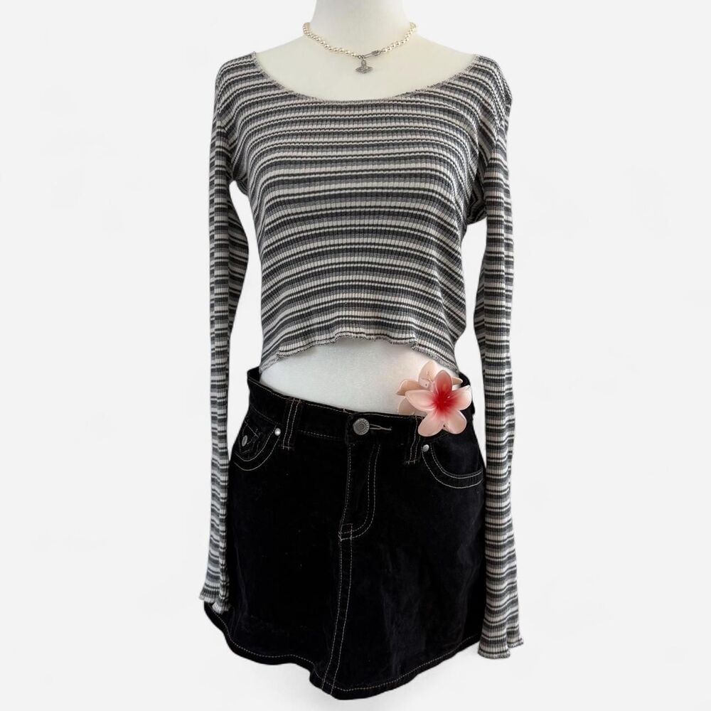 Brandy Melville McKenna Striped Top Long-sleeve Crop Top